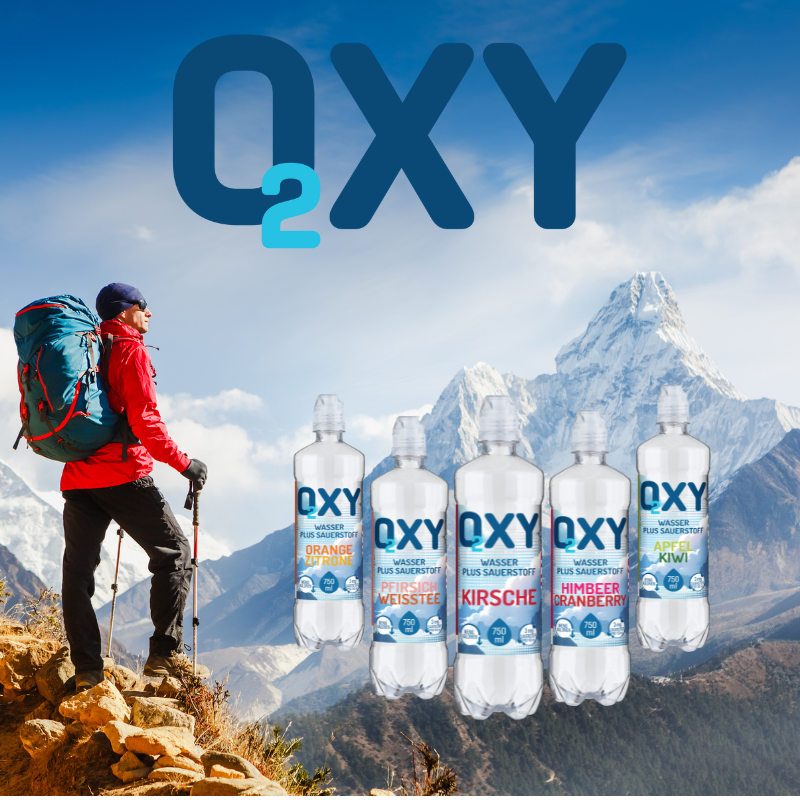 Mann Bergwanderung mit OXY Sauerstoffwasser